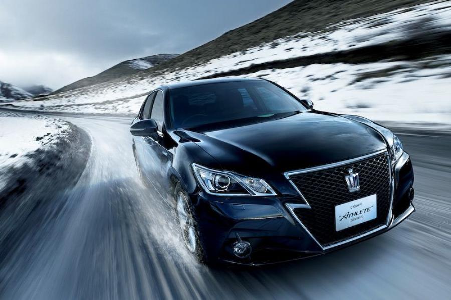 Toyota Crown Athlete G Four Hybrid '2014